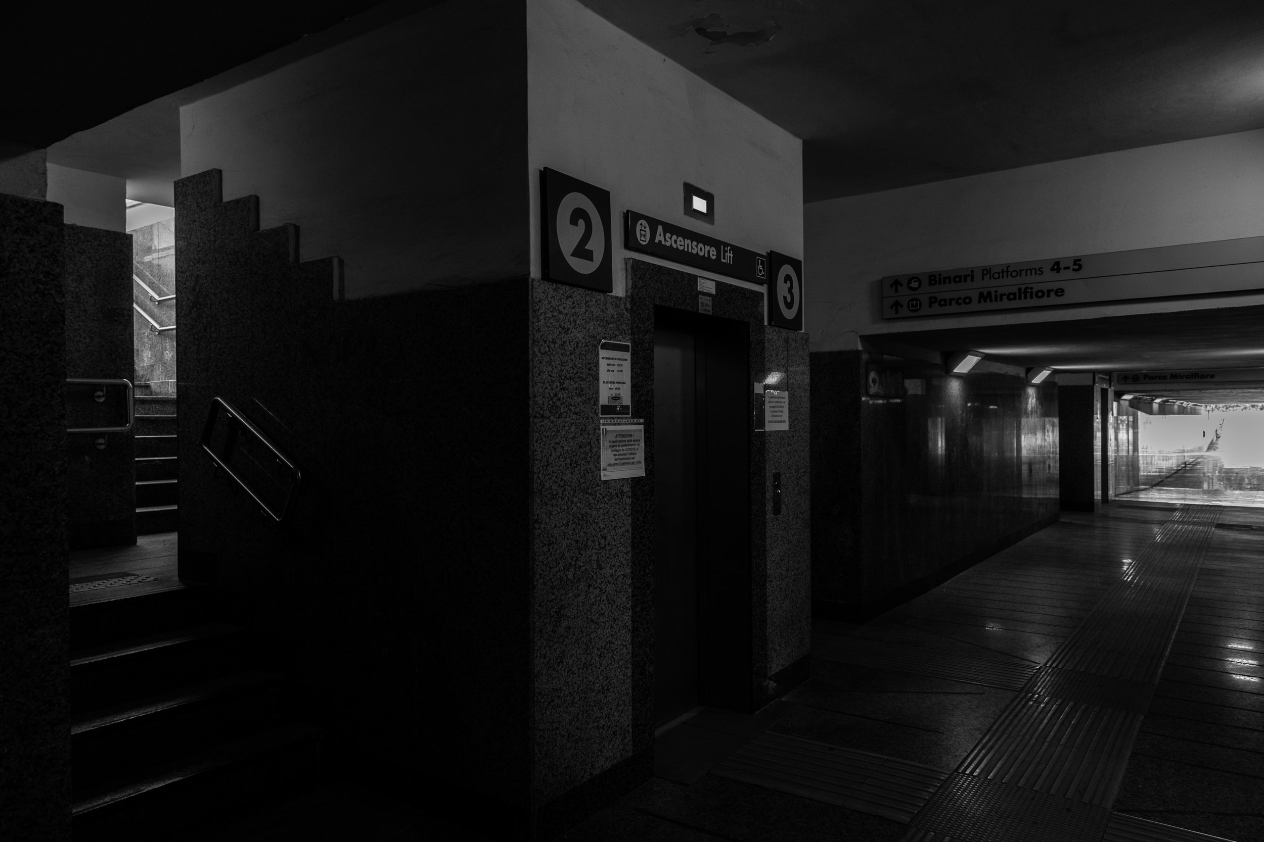 Animae Urbis 4- Sottopassaggio stazione ferroviaria